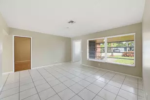 1772 NW 38th St, Oakland Park, FL 33309 - Photo 9