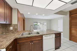 1772 NW 38th St, Oakland Park, FL 33309 - Photo 17