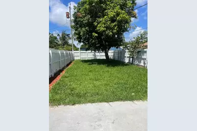 413 N E Street, Lake Worth Beach, FL 33460 - Photo 3