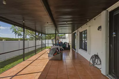 310 NW 207th Way, Pembroke Pines, FL 33029 - Photo 17