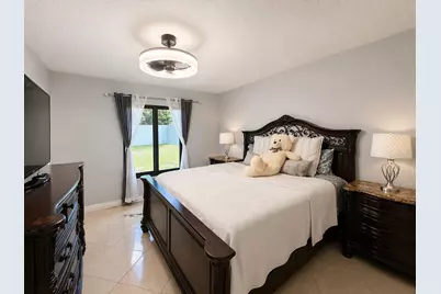 568 SE Chapman Avenue, Port Saint Lucie, FL 34984 - Photo 7