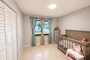 568 SE Chapman Ave, Port Saint Lucie, FL 34984 - Photo 9