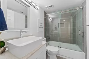 1672 Cypress Pointe Dr, Coral Springs, FL 33071 - Photo 21