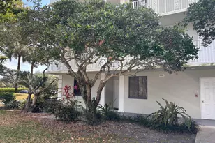 2561 Village Blvd, West Palm Beach, FL 33409 - Photo 3