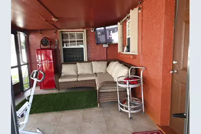 637 Dogwood Road, West Palm Beach, FL 33409 - Photo 21