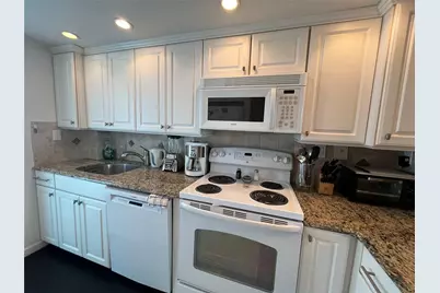 333 NE 21st Avenue #318, Deerfield Beach, FL 33441 - Photo 5