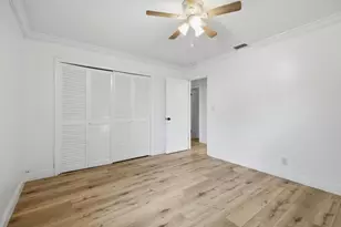 1680 NE 34th Ln, Oakland Park, FL 33334 - Photo 17