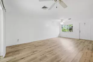 1680 NE 34th Ln, Oakland Park, FL 33334 - Photo 15