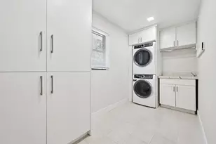 240 30th St, West Palm Beach, FL 33407 - Photo 23