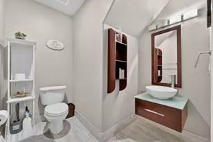 7962 N Silverado Cir, Hollywood, FL 33024 - Photo 13