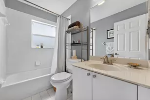 7962 N Silverado Cir, Hollywood, FL 33024 - Photo 15