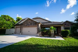 1662 SE North Blackwell Dr, Port Saint Lucie, FL 34952 - Photo 9
