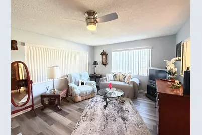228 Canterbury J, West Palm Beach, FL 33417 - Photo 3
