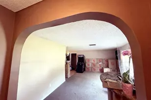 8753 NW 27th St, Coral Springs, FL 33065 - Photo 5