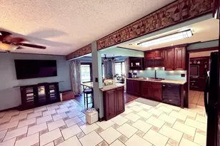 8753 NW 27th St, Coral Springs, FL 33065 - Photo 3