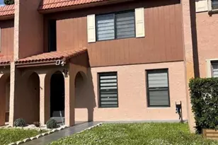 42 Madrid Ln, Davie, FL 33324 - Photo 3