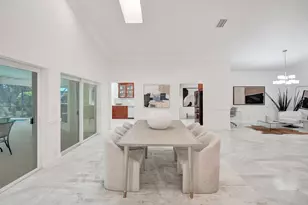 2401 NW 39th St, Boca Raton, FL 33431 - Photo 13