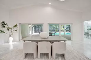 2401 NW 39th St, Boca Raton, FL 33431 - Photo 11
