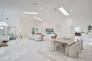 2401 NW 39th St, Boca Raton, FL 33431 - Photo 17