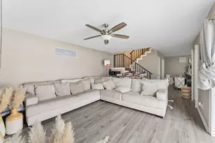 1425 Oxford Ln, Boynton Beach, FL 33426 - Photo 9