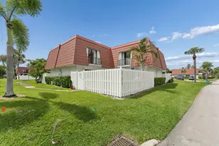 1425 Oxford Ln, Boynton Beach, FL 33426 - Photo 15