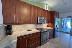 2701 NE 27th Ct, Fort Lauderdale, FL 33306 - Photo 13