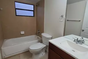 1547 Lake Crystal Dr, West Palm Beach, FL 33411 - Photo 9