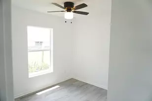 1173 W 28th St, Riviera Beach, FL 33404 - Photo 9