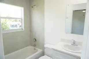 1173 W 28th St, Riviera Beach, FL 33404 - Photo 11