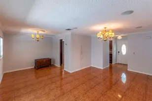 1045 Cameo Cir, West Palm Beach, FL 33417 - Photo 5