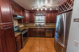 1045 Cameo Cir, West Palm Beach, FL 33417 - Photo 9