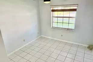 1045 Cameo Cir, West Palm Beach, FL 33417 - Photo 15