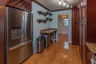 1045 Cameo Cir, West Palm Beach, FL 33417 - Photo 11