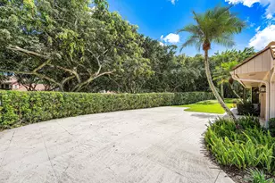 6 Tarrington Cir, Palm Beach Gardens, FL 33418 - Photo 5