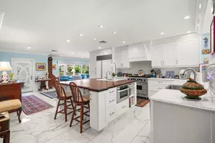 2177 Areca Palm Rd, Boca Raton, FL 33432 - Photo 9