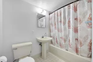 2236 N Cypress Bend Dr, Pompano Beach, FL 33069 - Photo 19