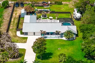5588 SE Lamay Dr, Stuart, FL 34997 - Photo 3