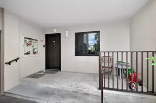 2200 S Cypress Bend Dr, Pompano Beach, FL 33069 - Photo 3