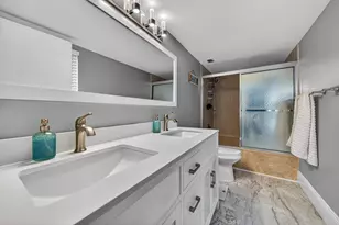 2200 S Cypress Bend Dr, Pompano Beach, FL 33069 - Photo 21