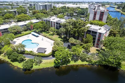 2200 S Cypress Bend Drive #101, Pompano Beach, FL 33069 - Photo 37