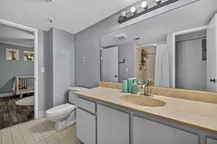 2200 S Cypress Bend Dr, Pompano Beach, FL 33069 - Photo 23