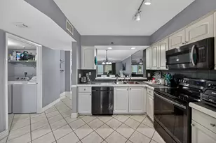 2200 S Cypress Bend Dr, Pompano Beach, FL 33069 - Photo 5