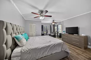 2200 S Cypress Bend Dr, Pompano Beach, FL 33069 - Photo 19