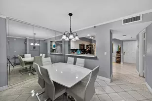 2200 S Cypress Bend Dr, Pompano Beach, FL 33069 - Photo 11