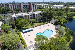 2200 S Cypress Bend Dr, Pompano Beach, FL 33069 - Photo 35