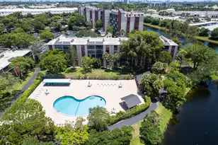 2200 S Cypress Bend Dr, Pompano Beach, FL 33069 - Photo 39