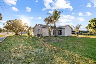 945 SE Forrest Park Dr, Stuart, FL 34994 - Photo 27