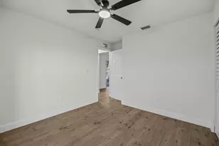 945 SE Forrest Park Dr, Stuart, FL 34994 - Photo 13