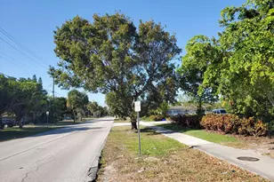 743 S Swinton Ave, Delray Beach, FL 33444 - Photo 5