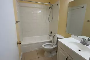 4700 NW 9th Ct, Plantation, FL 33317 - Photo 17